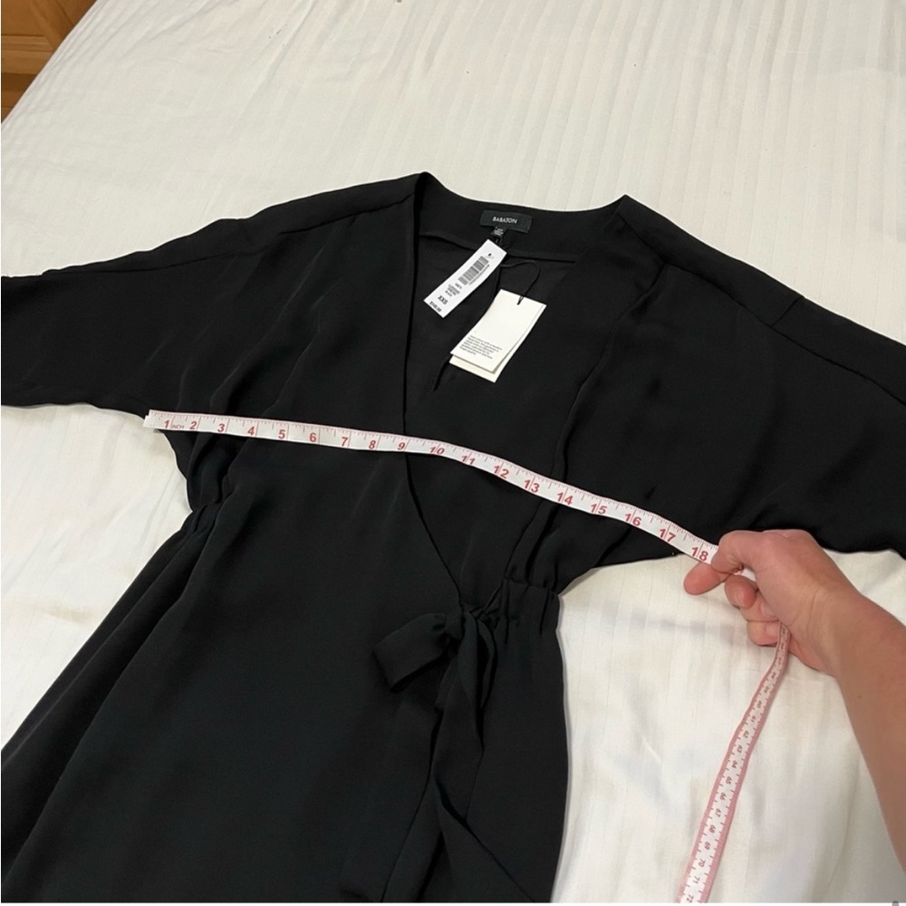 NWT Aritzia Babaton Ludovic V-Neck Wrap Dress
Black XXSmall - Picture 15 of 16